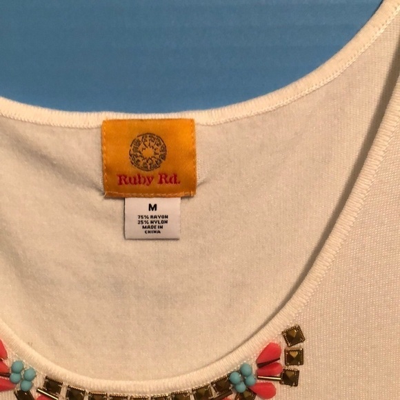 Ruby road top. White with leather fringe. Med - Picture 3 of 3